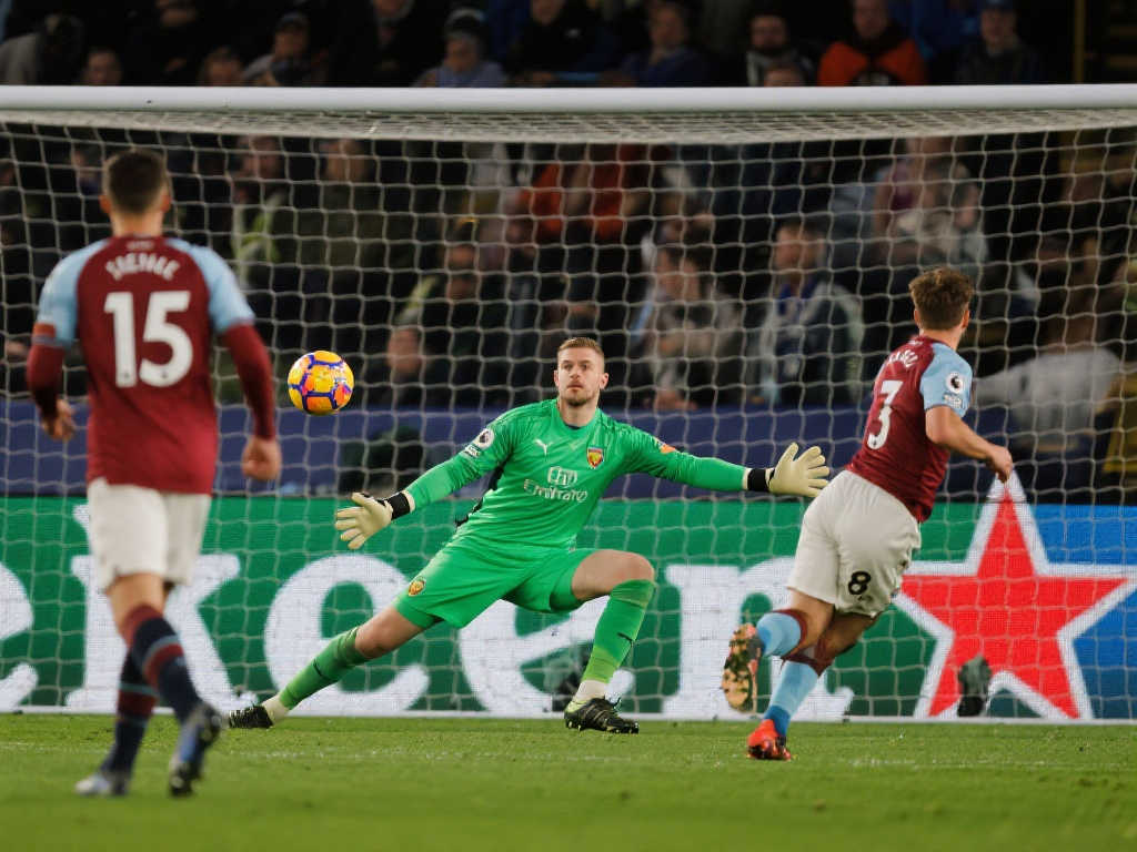 形中建立起 形中建立起